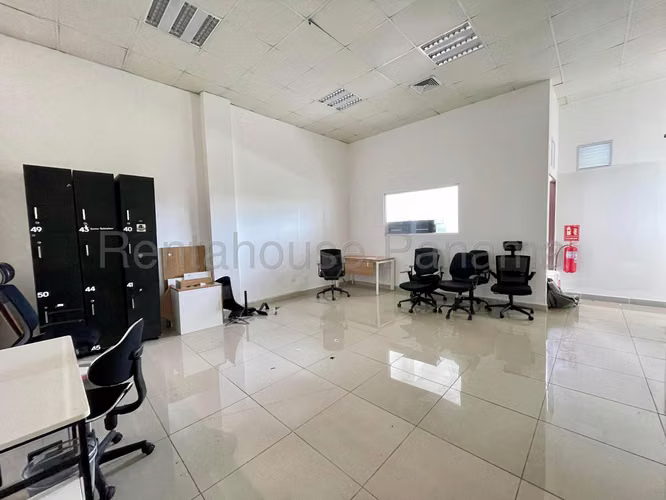 Local rental on Avenida Balboa Rali Business Center NS