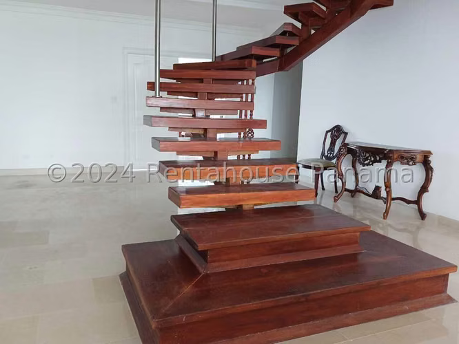 Alquiler de Apartamento en Avenida Balboa Ph Miramar Plaza KC