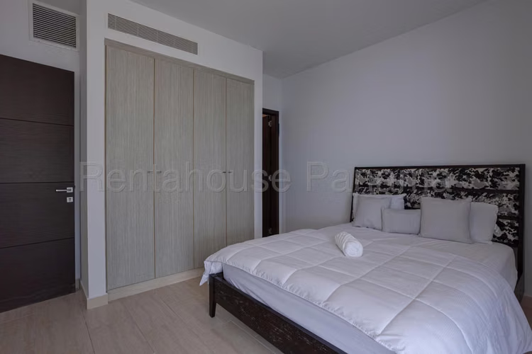 Venta de Apartamento en Punta Pacifica Ph Grand Tower Solo Cliente Directo LFC