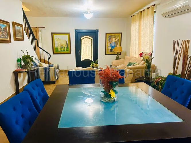 Venta de Casa en Ancon DIABLO HEIGHTS Solo Cliente Directo LFC