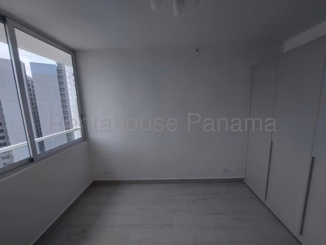 Alquiler de Apartamento en Obarrio