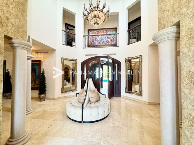 BALMORAL MANSION CON PISCINA - COSTA DEL ESTE