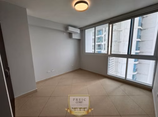 Se vende apartamento en Costa del Este Country Club L.T