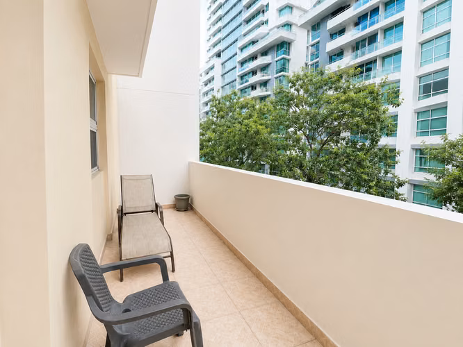 ALQUILER APARTAMENTO AMOBLADO PLAZA EDISON 2 REC, 2 BAÑOS