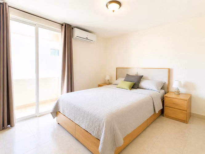 ALQUILER APARTAMENTO AMOBLADO PLAZA EDISON 2 REC, 2 BAÑOS
