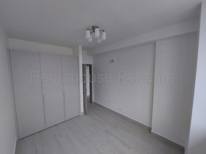 Apartamento en Alquiler en Obarrio JG