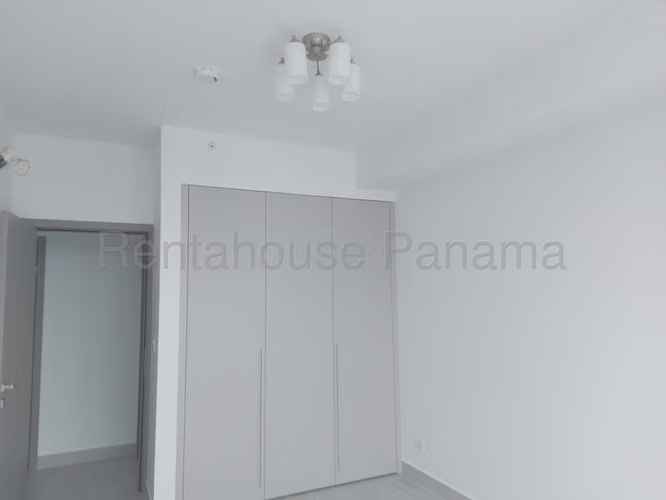 Apartamento en Alquiler en Obarrio JG