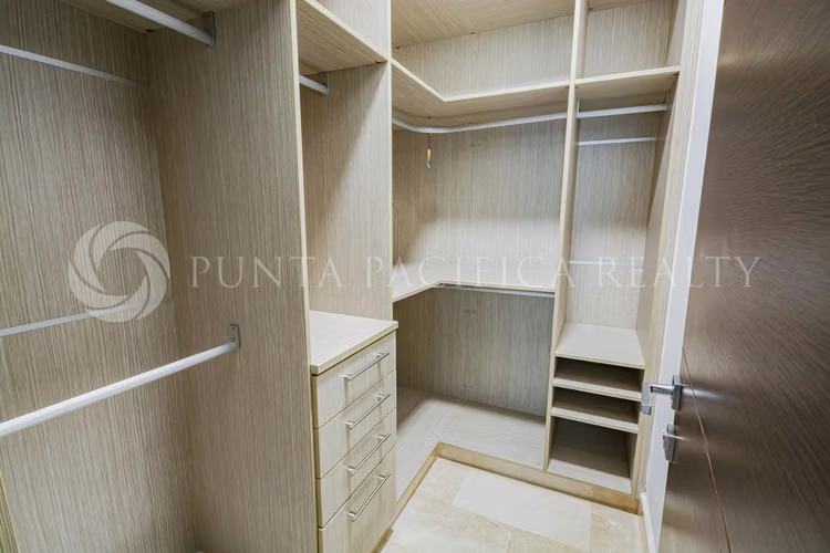 Apartamento Amoblado en Venta en Grand Tower, Punta Pacífica | 1 Recámara