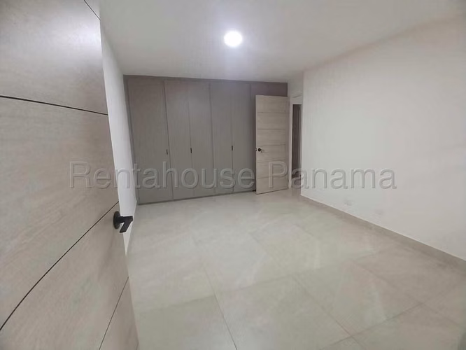Remodelada Casa en San Francisco Panama (sin patio) 26EPP4954 - Imagen 8