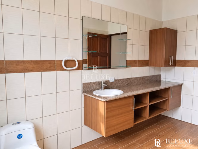 VENTA DE CASA DE MONTAÑA EN ALTOS DEL MARIA (21)