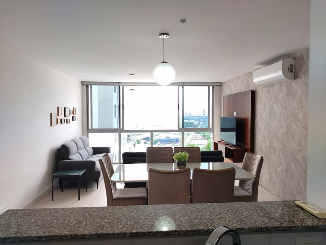 Venta de apartamento en Avenida Domingo Díaz El Crisol