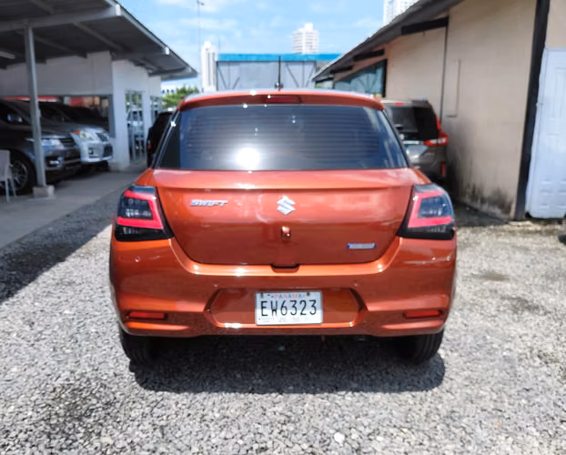 2025 Suzuki Swift - manual - 100% nuevo con 90km - Imagen 4