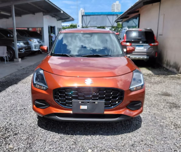 2025 Suzuki Swift - manual - 100% nuevo con 90km - Imagen 8