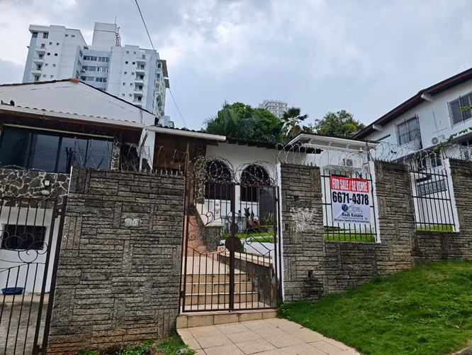 Commercial Property in La Cresta, Bella Vista | Strategic Location in Panama City