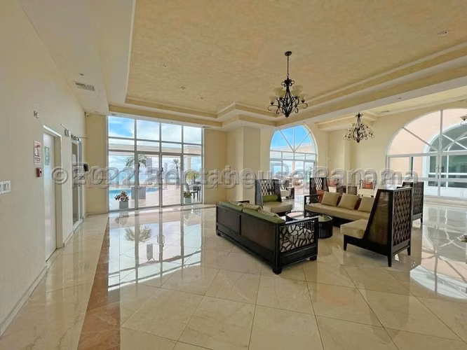 Apartamento en Venta en Avenida Balboa. PH VISTA MARINA. 26LDC9109