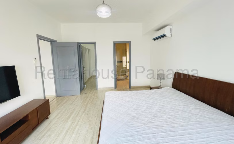 Apartamento en Venta en Avenida Balboa. PH VISTA MARINA. 26LDC9109