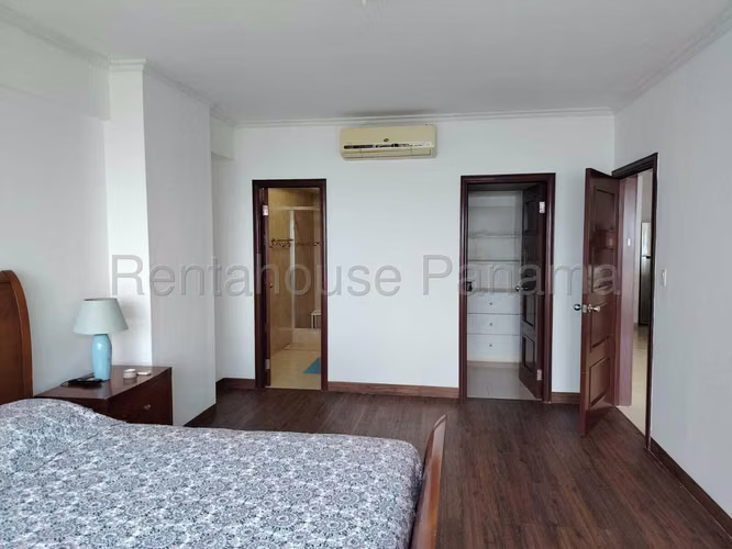 Apartamento en Venta en Avenida Balboa. PH GRANDBAY TOWER. 26LDC9105