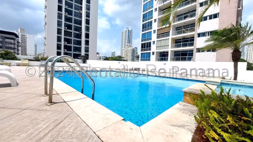 Apartamento en Alquiler en El Cangrejo. PH TRINITY TOWER. 26LDC7041