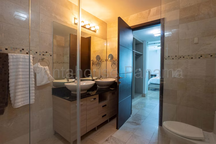 Apartamento en Venta en Punta Pacífica. PH GRAND TOWER. 26LDC9095