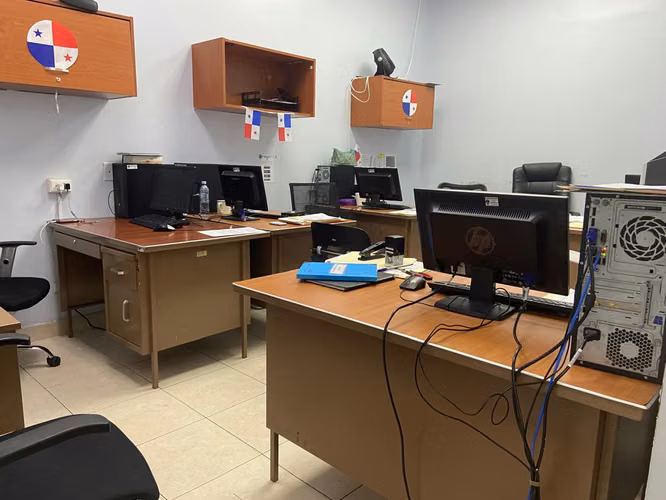 SE VENDE LOCAL PLANTA BAJA EN EL DORADO, PLAZA CAMINO DE CRUCES