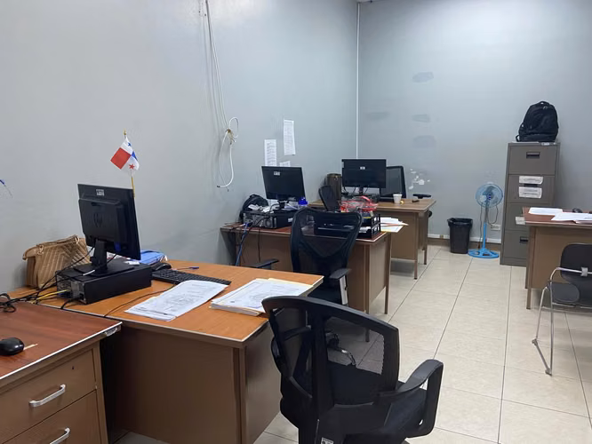 SE VENDE LOCAL PLANTA BAJA EN EL DORADO, PLAZA CAMINO DE CRUCES
