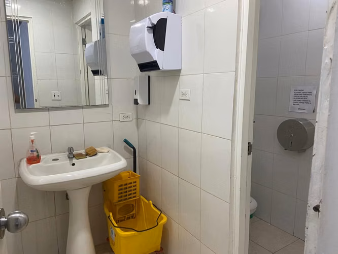SE VENDE LOCAL PLANTA BAJA EN EL DORADO, PLAZA CAMINO DE CRUCES