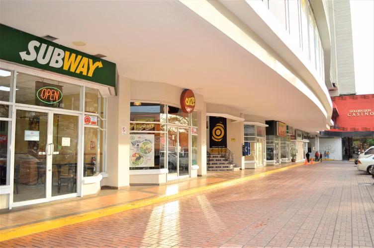 SE VENDE LOCAL PLANTA BAJA EN EL DORADO, PLAZA CAMINO DE CRUCES