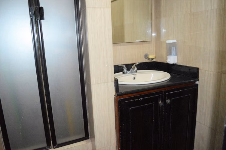 SE VENDE LOCAL EN EL DORADO, PLAZA CAMINO DE CRUCES