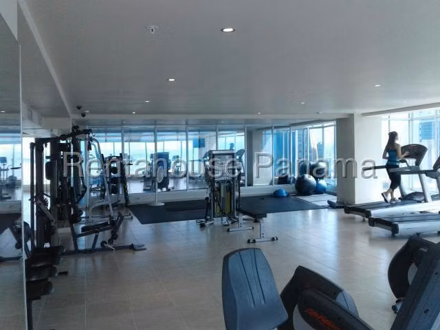 Apartamento en Venta en Avenida Balboa MPM 26-9105