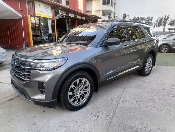 FORD EXPLORER 2025 4WD FULL EXTRAS