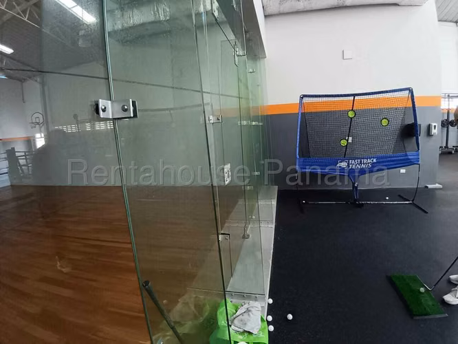 Se Vende Apartamento en Avenida Balboa MDV26-9098