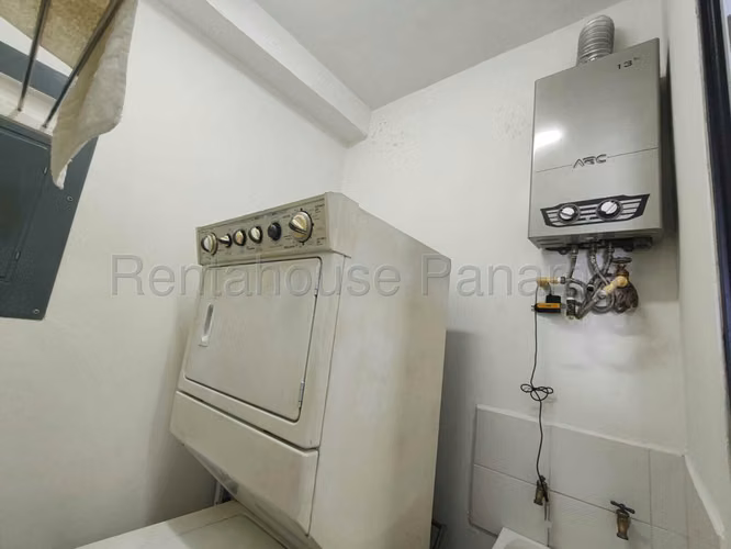 Se Vende Apartamento en Avenida Balboa MDV26-9098