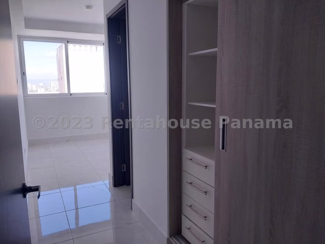 Se Vende Apartamento en Edison Park MDV26-9101