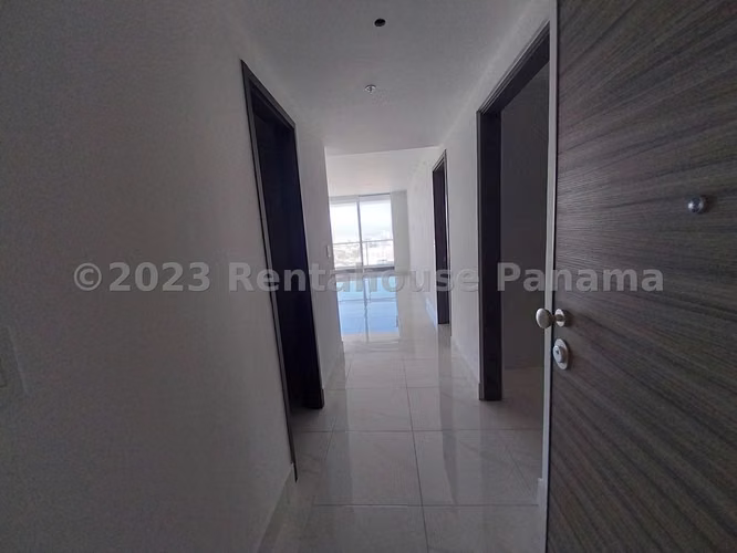 Se Vende Apartamento en Edison Park MDV26-9101