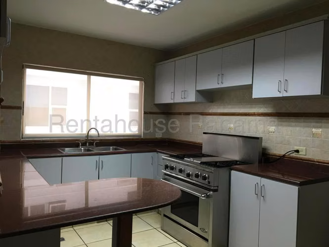 Alquiler de apartamento en Ph Long Beach 26MVCH9114