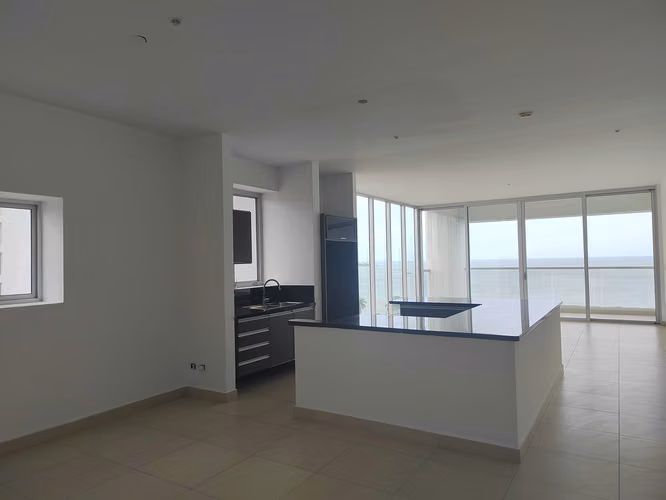 ¡EN VENTA! Apartamento PH Rivage Frente al Mar en Avenida Balboa