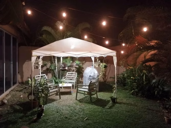 ALQUILO  CASA EN VERSALLES
