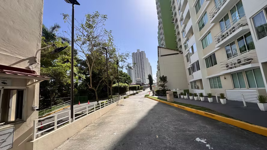 ALQUILER PH Green Park Condado del Rey PRG02