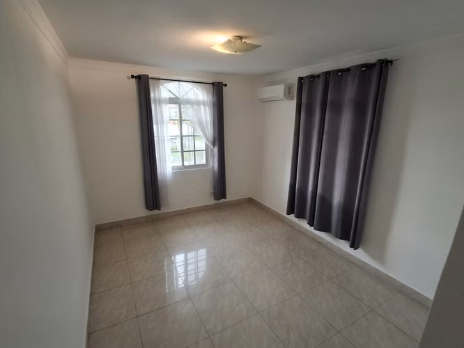 Venta de Casa unifamiliar en Altos de Panamá con piscina - Imagen 10