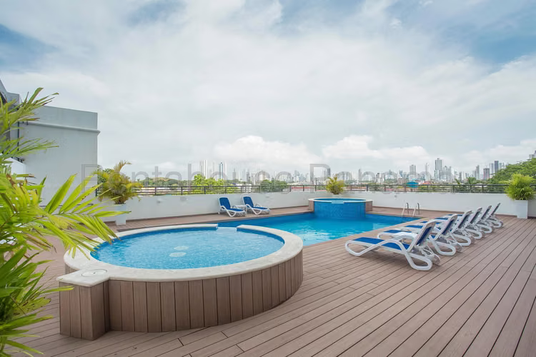 Venta de Apartamento en Parque Lefevre Ph Lefevre 75 CCO