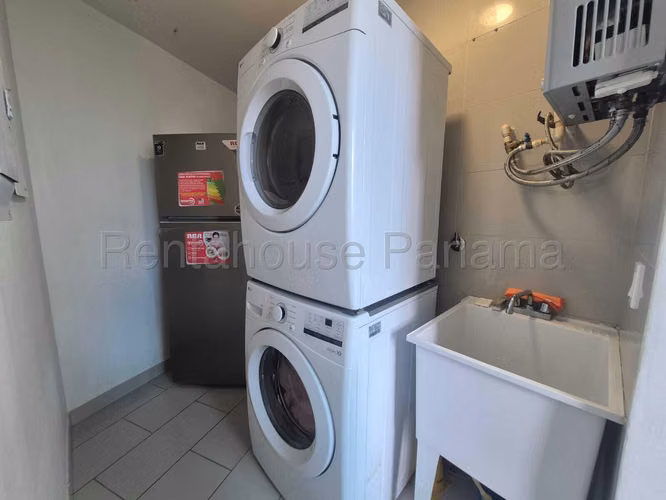 VIVA YA! EN PUNTA PACIFICA VENTA PH GRAND TOWER SEMI-AMOBLADO ESM