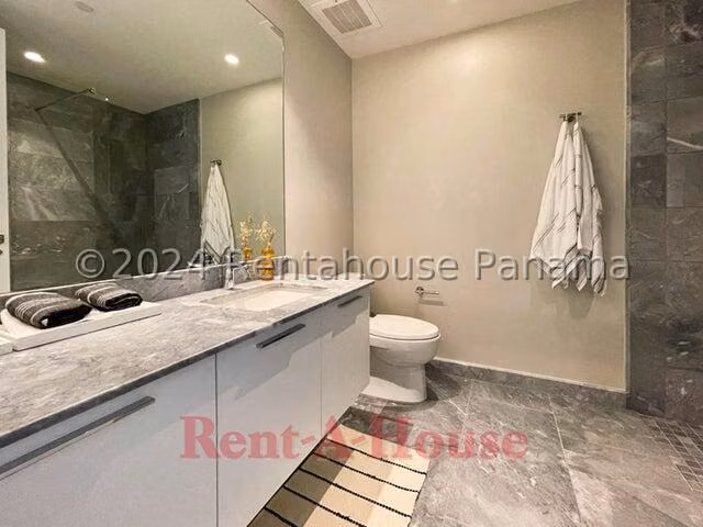 VIVA YA! EN COSTA DEL ESTE VENTA PH UPPER EAST TOWER ESM