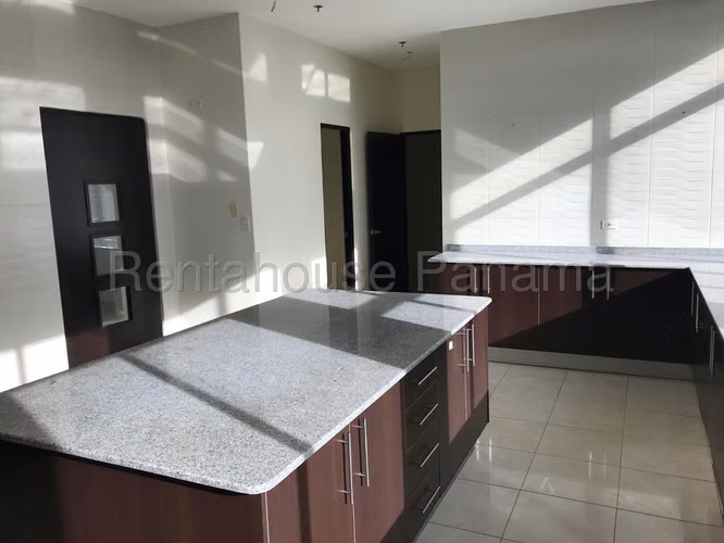 Alquiler de Apartamento en Dos Mares Ph Elite 400 KC