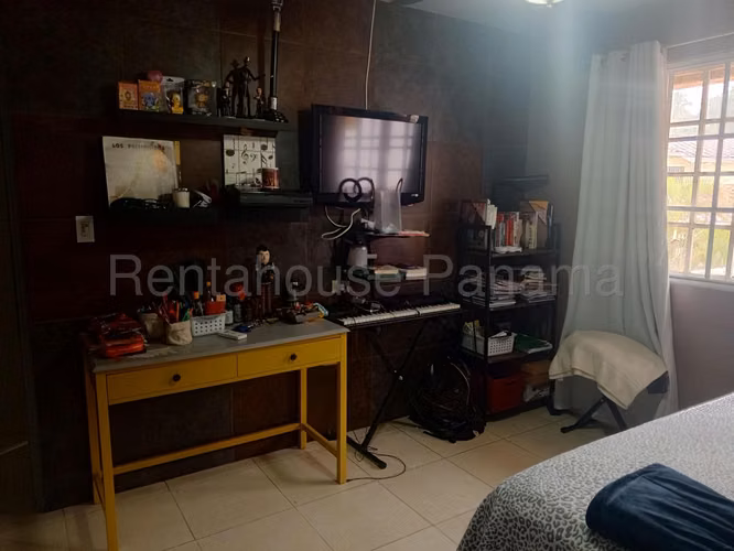 Alquiler de Casa en Altos de Panama Colinas de Santa Bar KC