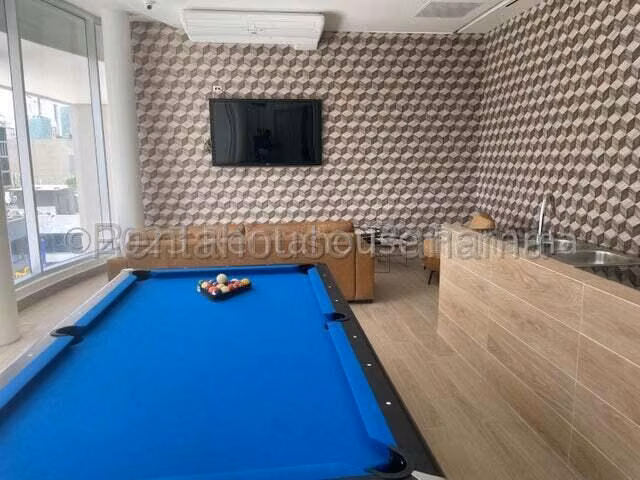 Vendo Apartamento en Obarrio OF26-8040