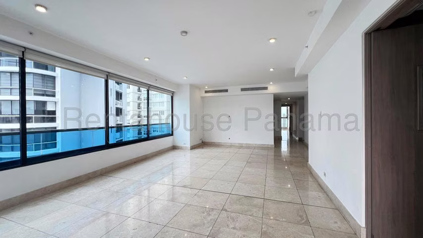 Apartamento en venta en PH Deluxe Residences 26LRL9111 - Imagen 3