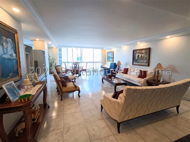 Venta de Apartamento en Obarrio Ph Fiesta Solo Cliente Directo LFC