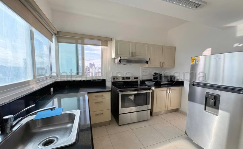 Venta de Apartamento en Avenida Balboa Ph Vista Marina NS