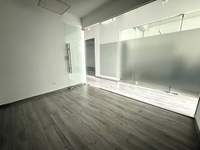 La Peatonal 68 | Primer Piso | 200 m² | Espacio Profesional Listo para Operar | San Francisco