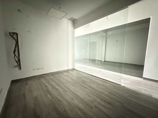 La Peatonal 68 | Primer Piso | 200 m² | Espacio Profesional Listo para Operar | San Francisco